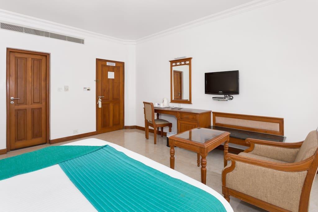 The Avenue Center Hotel Kochi Esterno foto